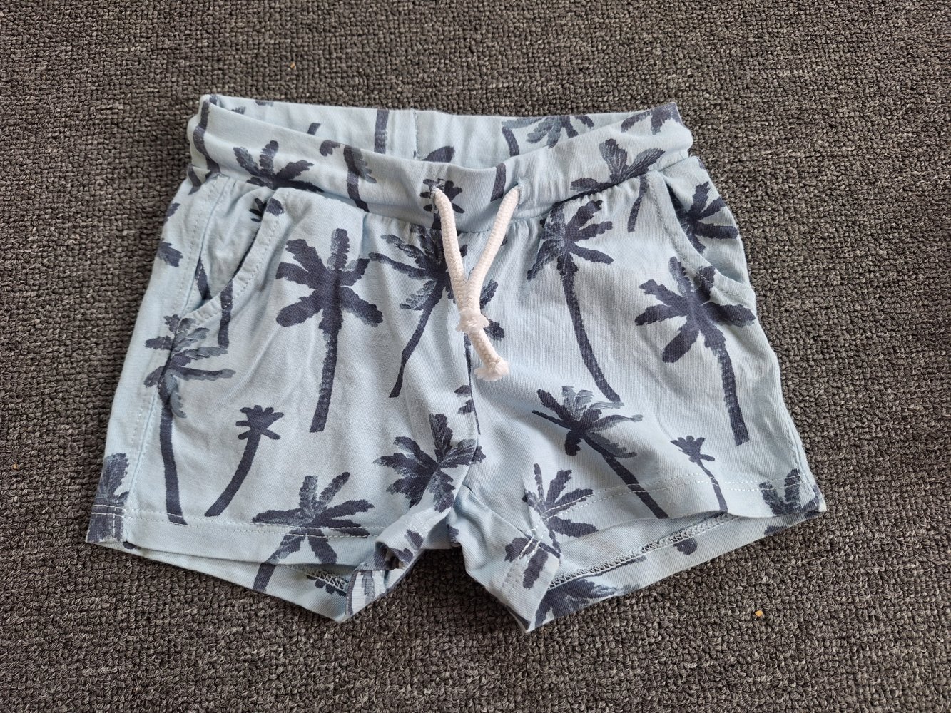 Hellblaue Hose mit Palmen, Gr. 74