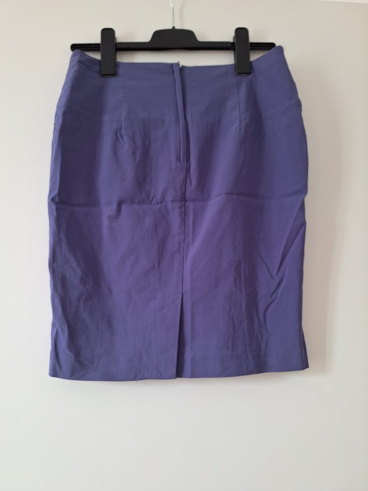 lilafarbener Bürorock / pencil skirt Gr. 38