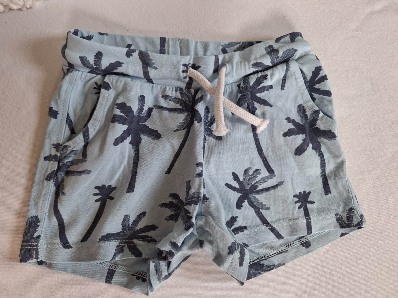 Hellblaue Hose mit Palmen, Gr. 74