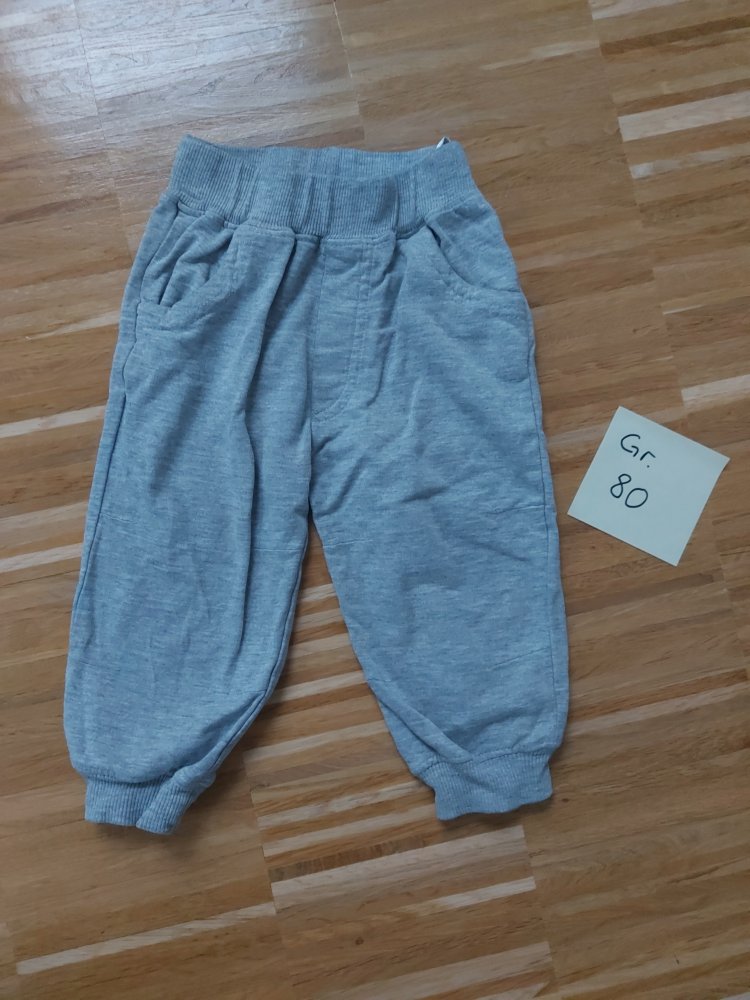 graue Jogginghose Gr. 80