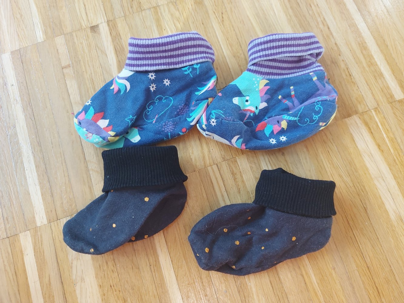 2er Set: Babyschühchen / söckchen aus Stoff / handmade