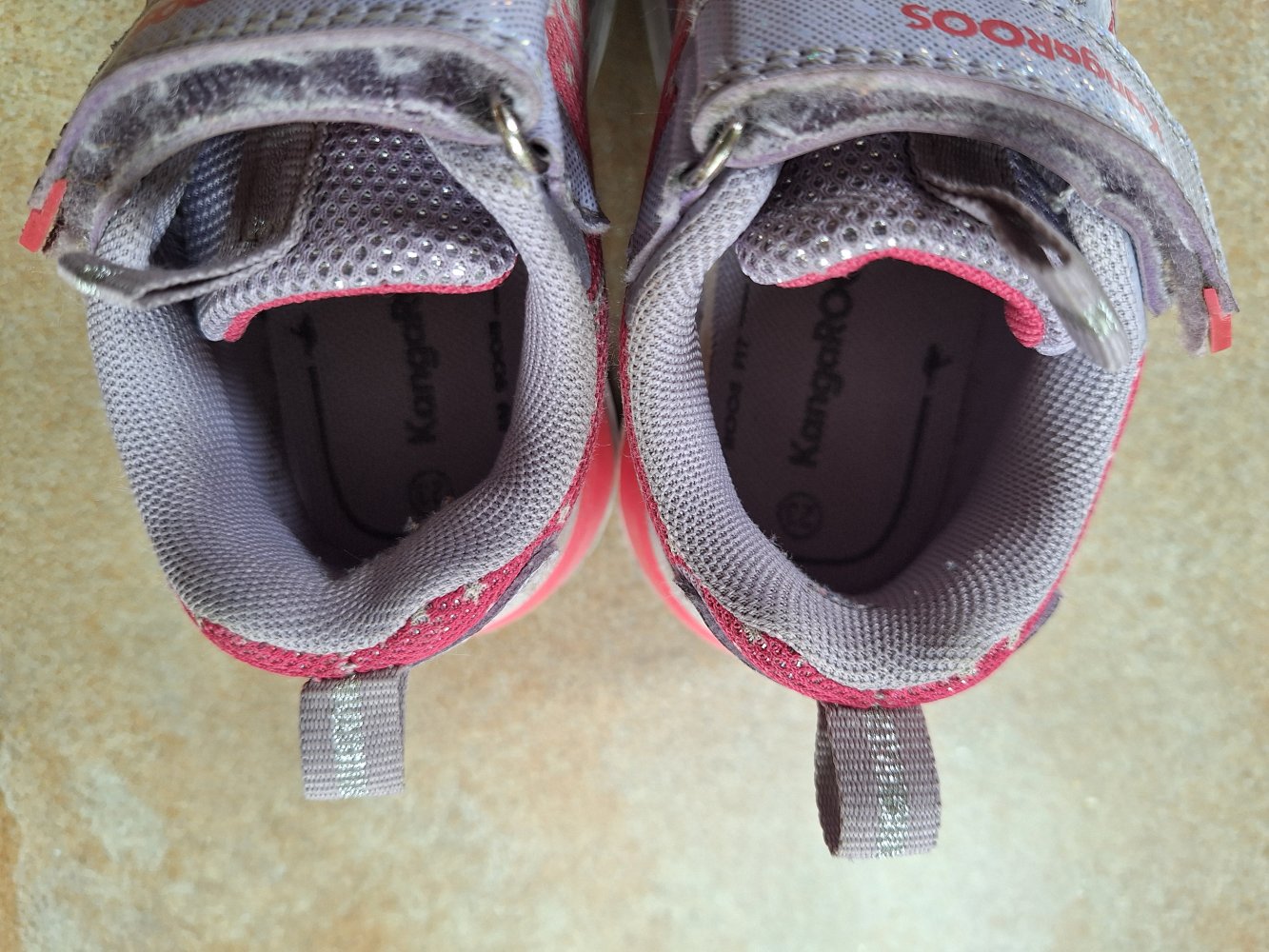 Pink-lila kangaroos Leucht-Sneaker Gr. 23
