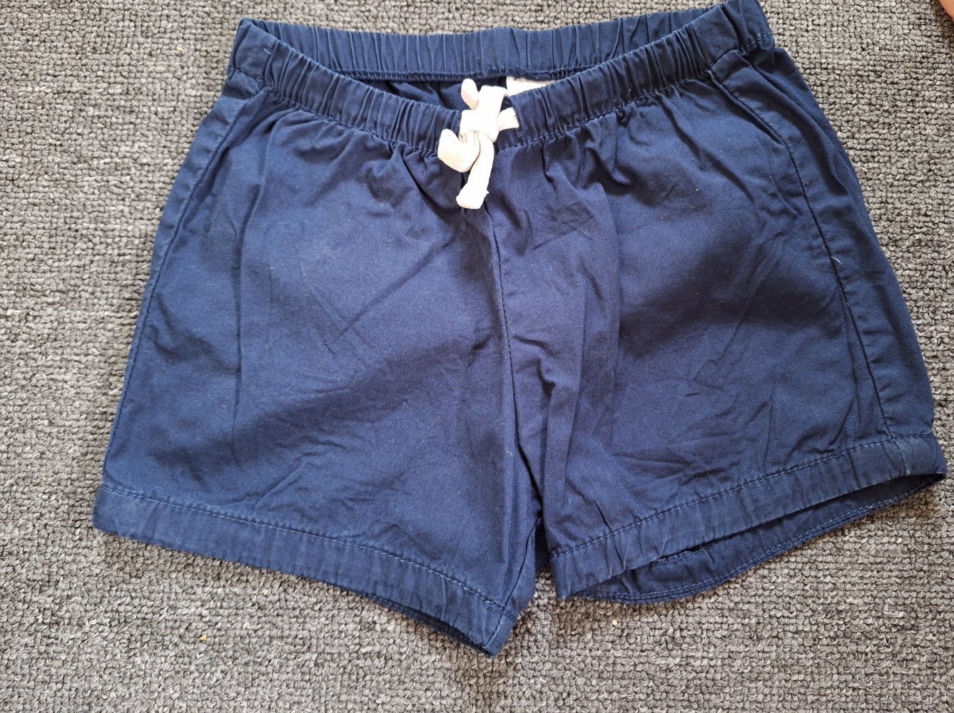 Dunkelblaue kurze Hose, Gr. 80