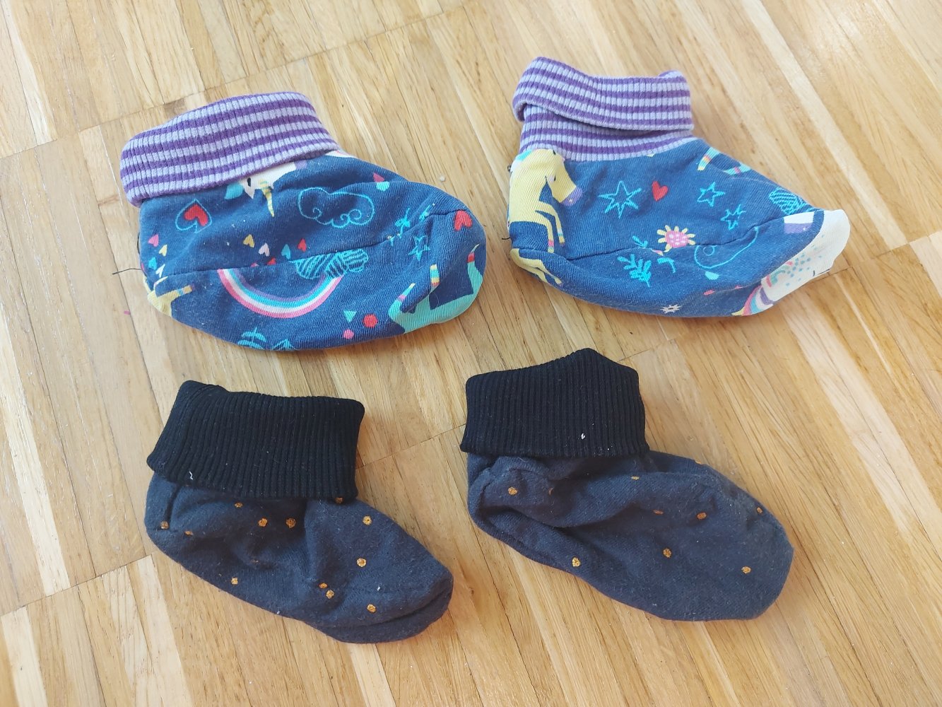 2er Set: Babyschühchen / söckchen aus Stoff / handmade