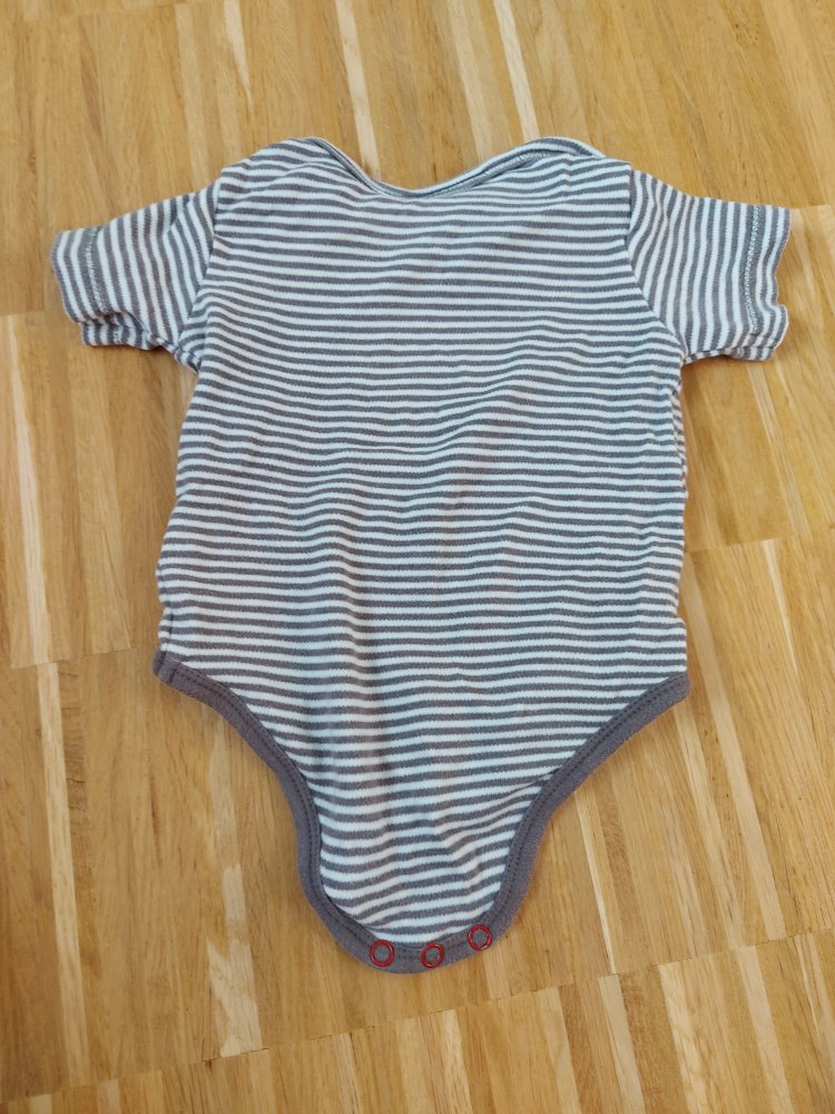 weiß-grau gestreifter Kurzarmbody Gr. 68 