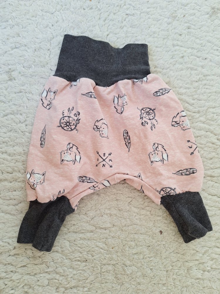 Bequeme rosa Pumphose mit breitem Bund