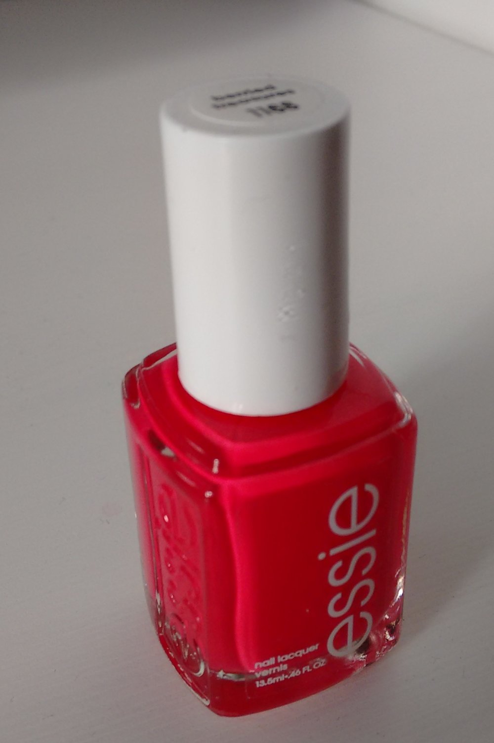 Essie 1168 berried treasures Nagellack