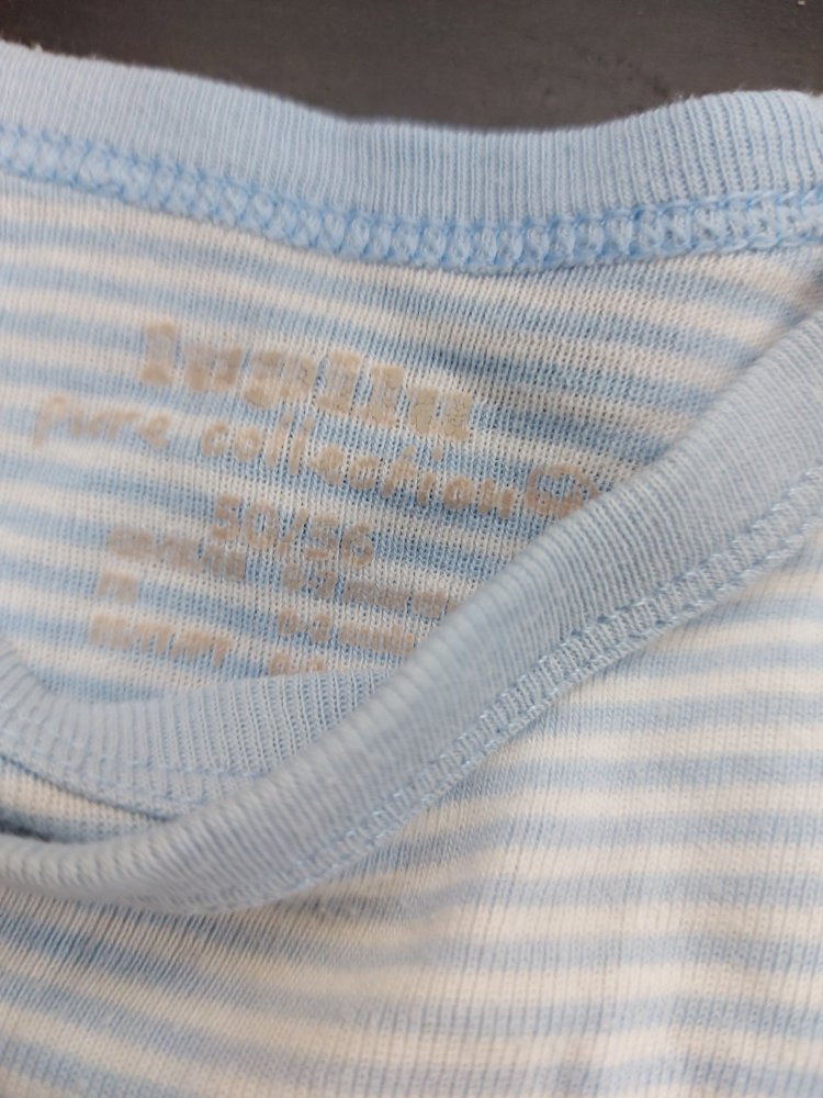 hellblau-weiß gestreifter Langarm-Wickelbody Gr. 50/56