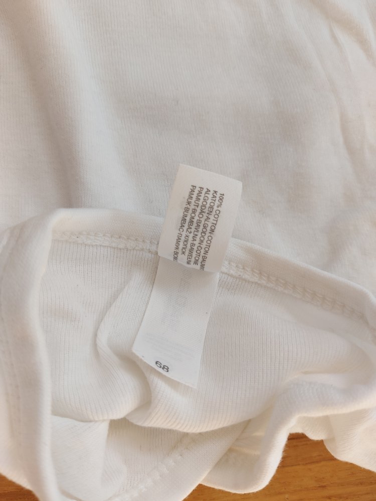 weißer Langarm-Wickelbody 