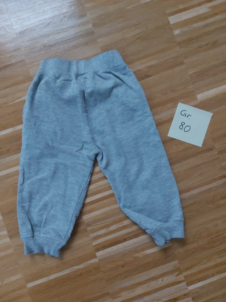 graue Jogginghose Gr. 80