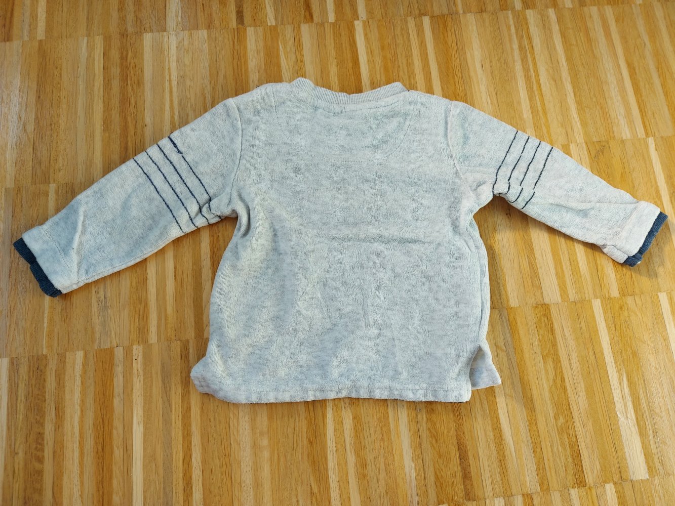 Grauer Eisbärpullover Let it snow, Gr. 68