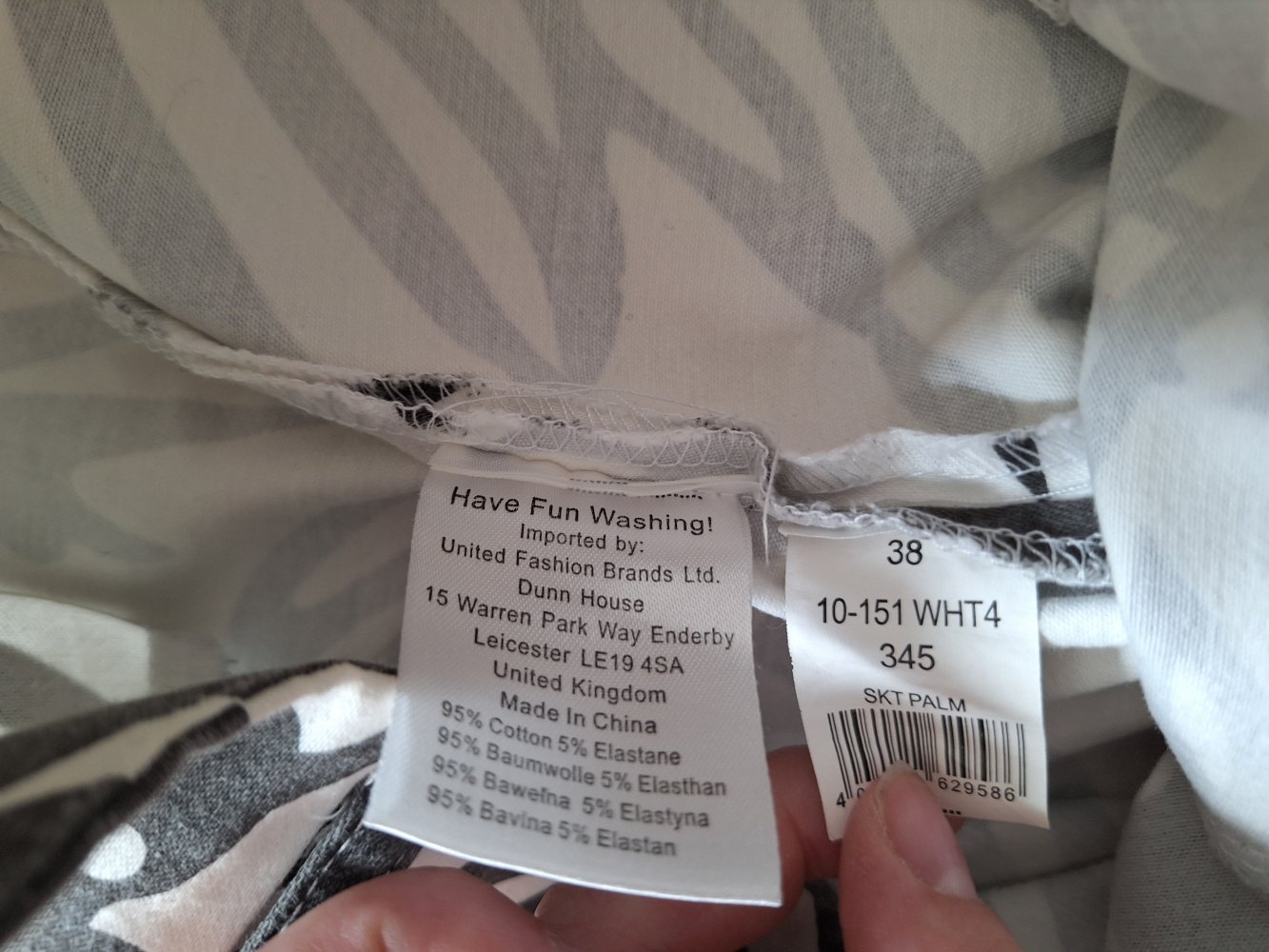 Weiß-grau gemusterter Sommerrock, Gr. 38 / Faltenrock / Minirock