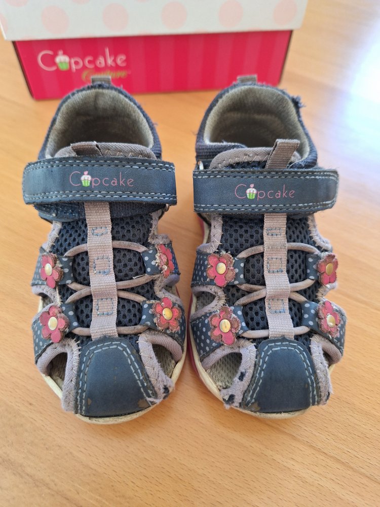 Blümchensandalen Gr. 21