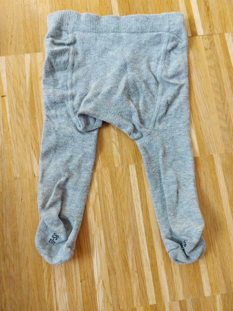 graue Babystrumpfhose Gr. 50-56