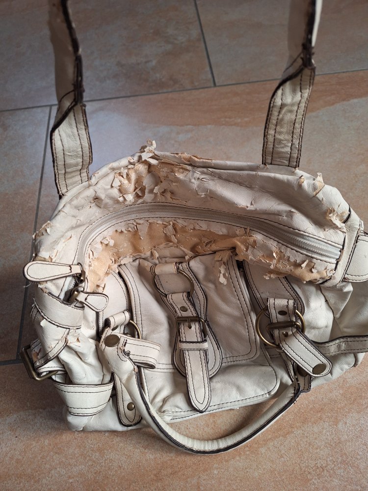 herbstliche weiße / cremefarbene Handtasche mit Reißverschlüssen und Innentaschen