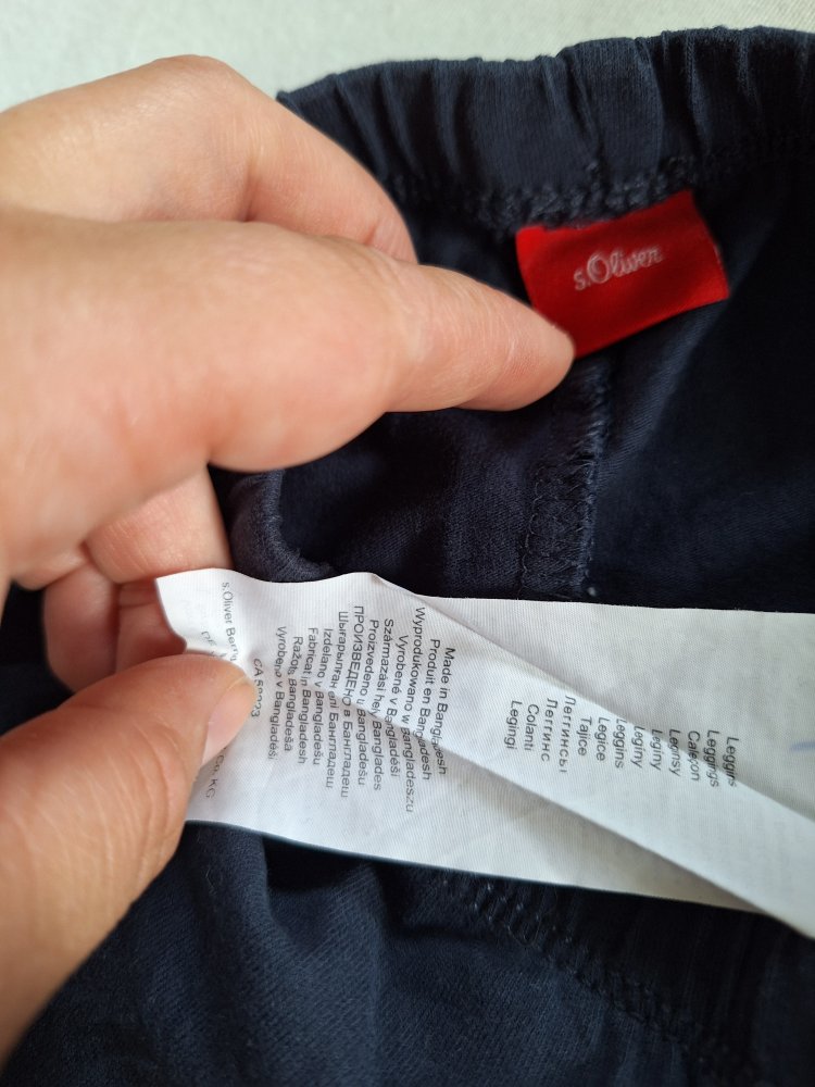 kurze dunkelblaue Hose Gr. 80 s.Oliver