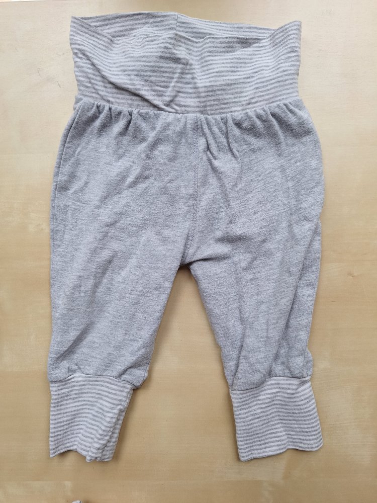 Bequeme graue Pumphose mit breitem Bund, Gr. 62 unisex / geschlechtsneutral