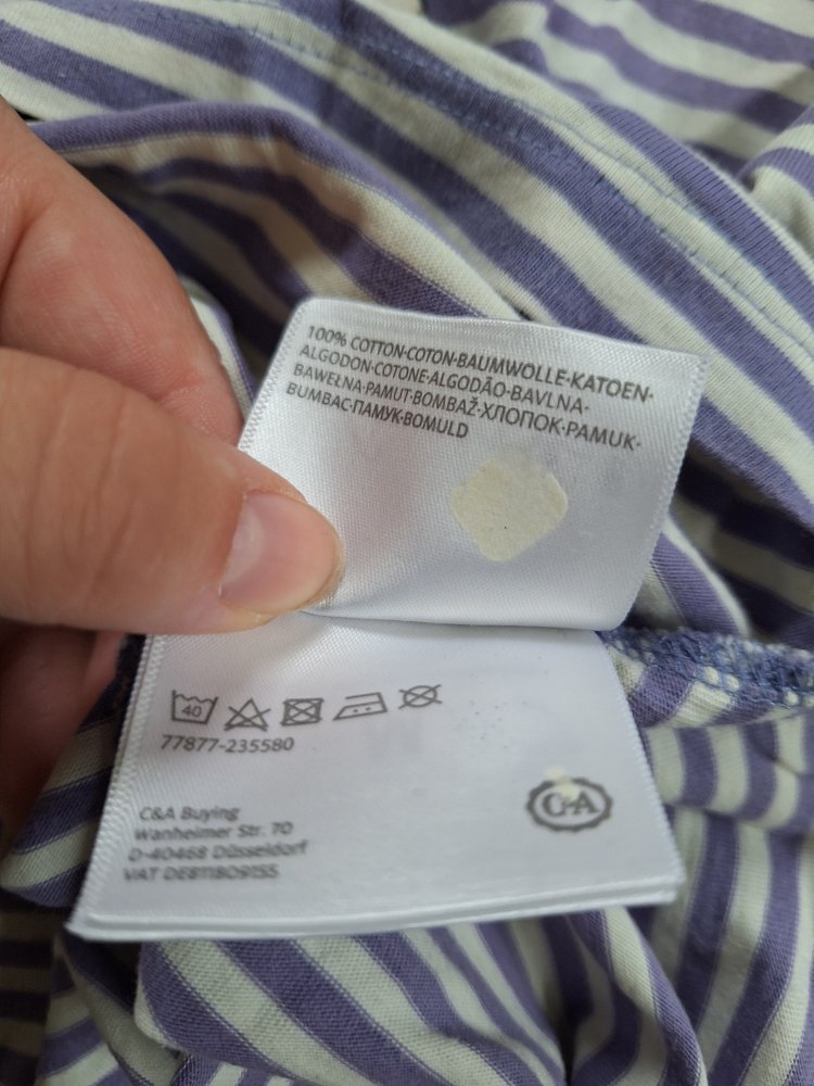 Kurzer lila Schlafanzug mit Minnie Mouse, Gr. M