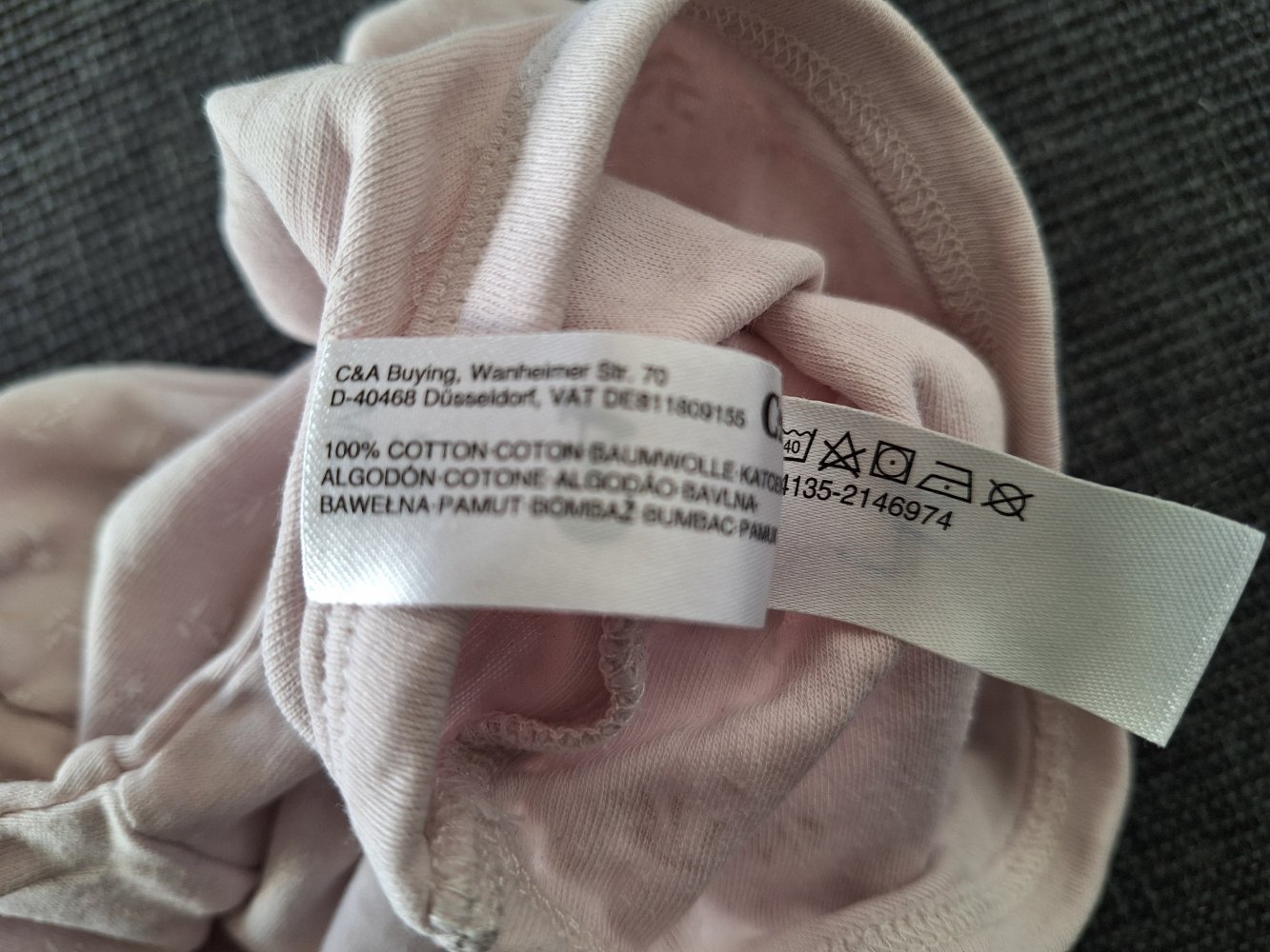 Zartrosa Langarm Body Gr. 62 mit zartem Muster