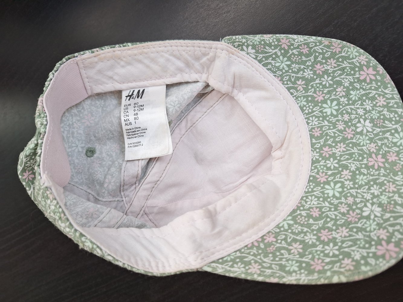 grünes Käppi mit rosa Blümchen, Gr. 80 Sommer Sonnenschutz Cape