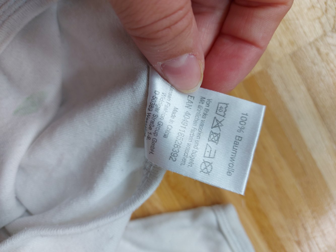 Weißer Langarm Babybody mit Faultiermotiv Gr. 62/68