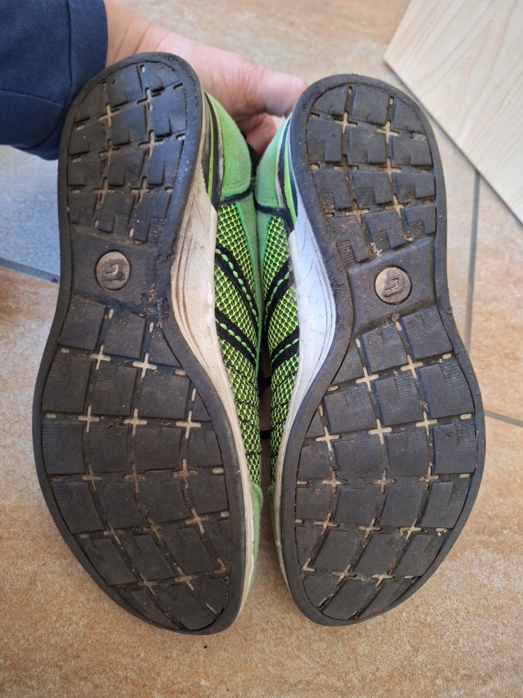 Grüne Turnschuhe / Sneaker Gr. 37