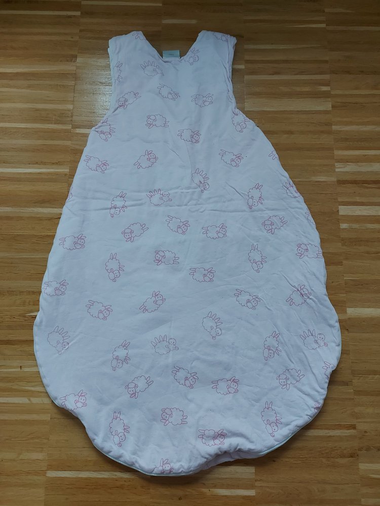 rosa Babyschlafsack mit Schäfchen, Gr. 74/80