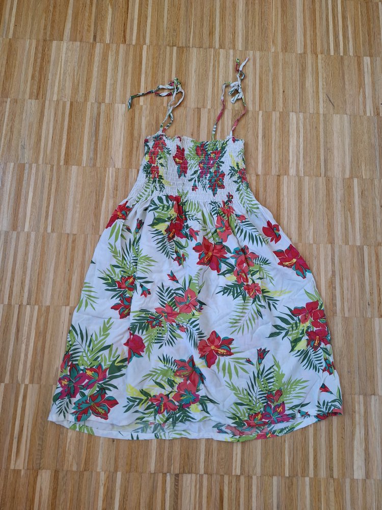 Sommerkleid mit tropischen Blumen Gr. 40