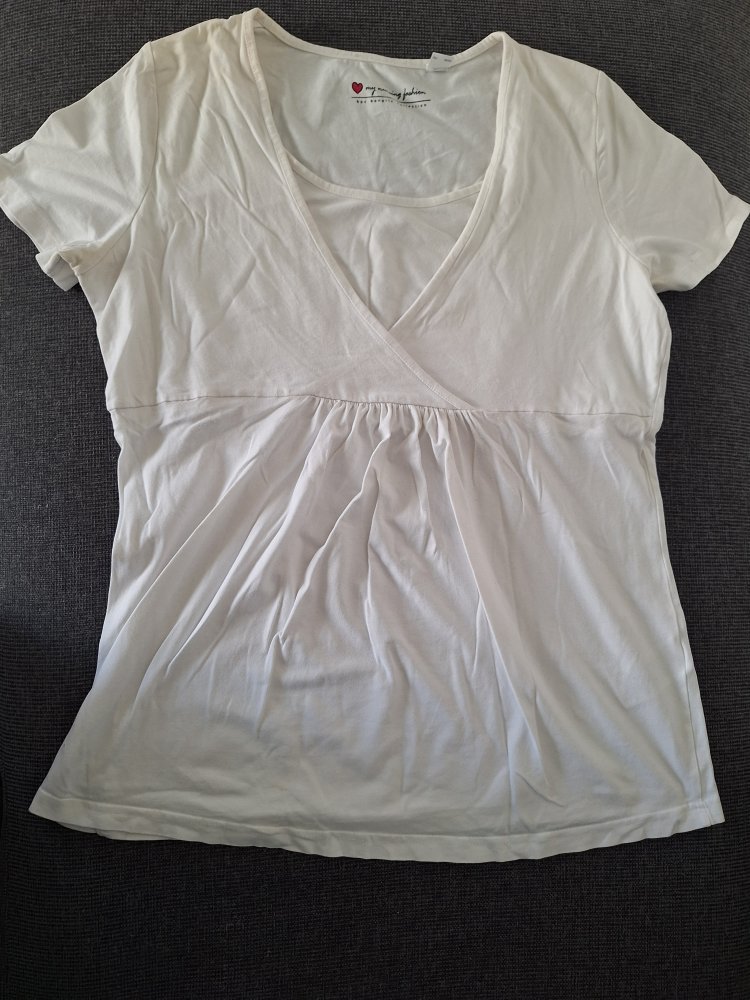 weißes praktisches und komfortables Umstands- und Stillshirt Gr. 40/42