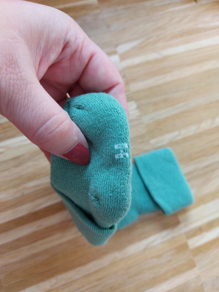 grüne Erstlingssöckchen / Babysocken 0-6 Monate, NEU