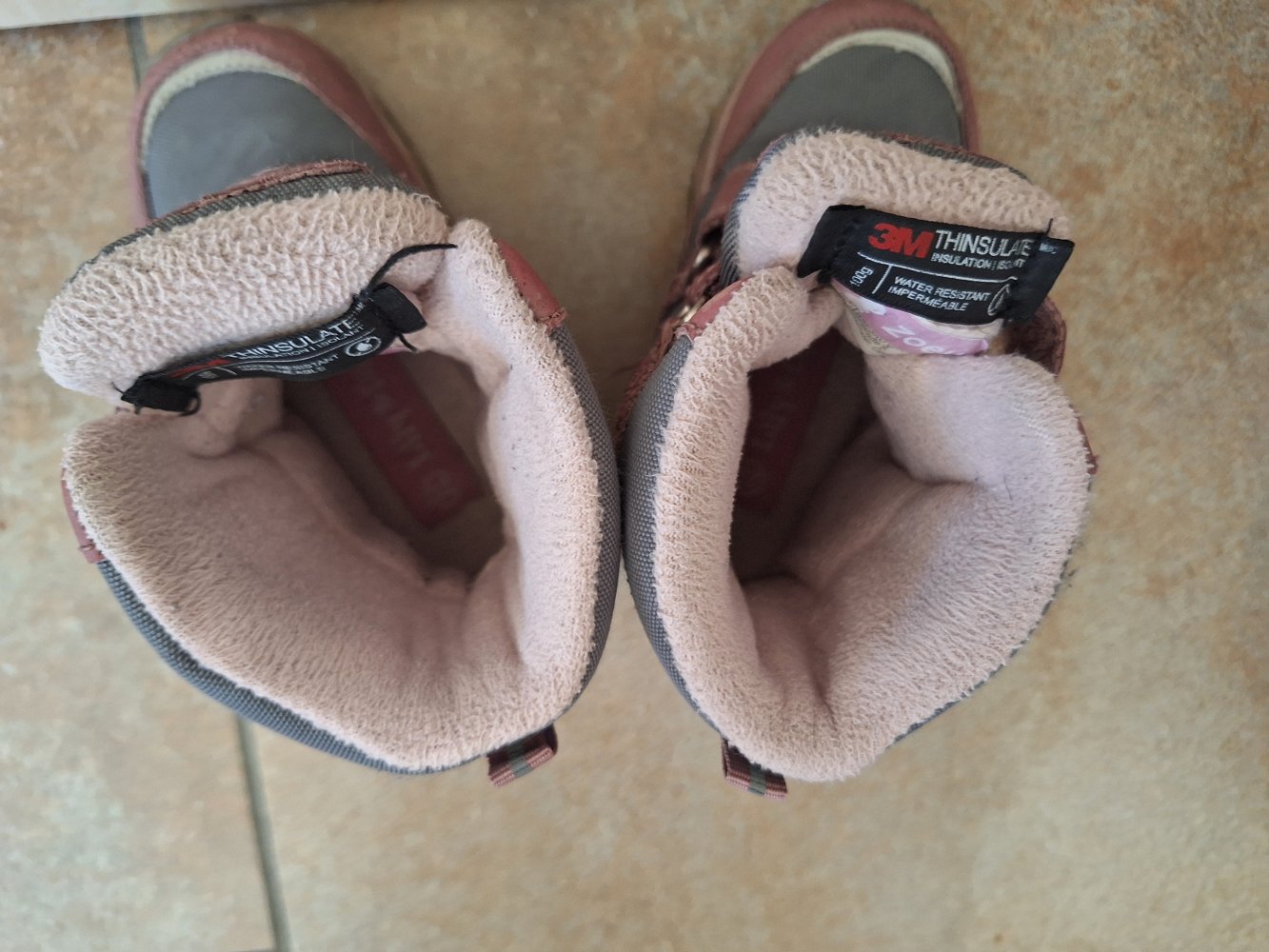 Gefütterte rosa Winterstiefel Gr. 23