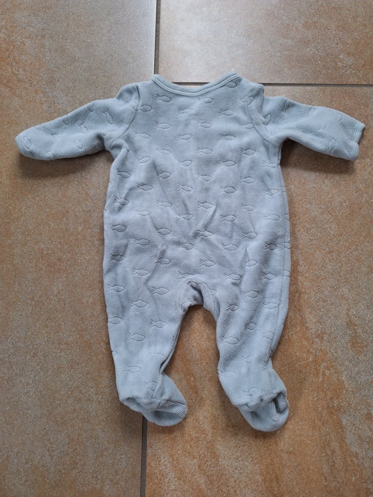 Winterpyjama mit Eisbär und Pinguin Gr. 50 Babyschlafanzug