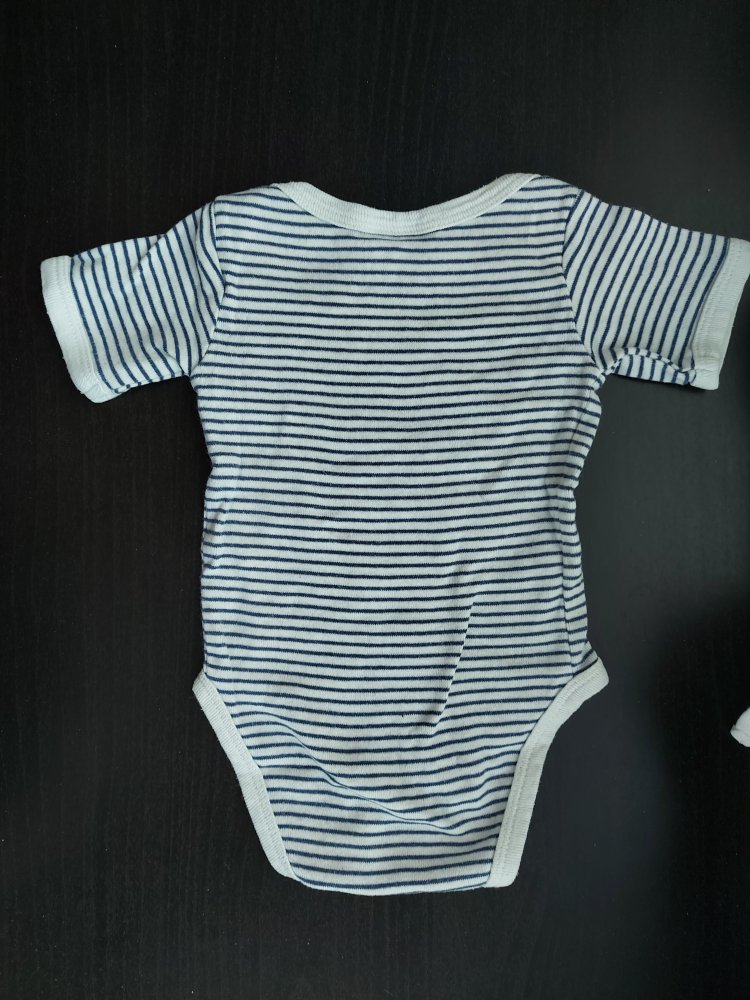 blau-weiß gestreifter Kurzarmbody Gr. 50/56 Sommerbody unisex