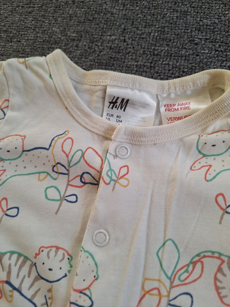 Kurzer gemusterter Schlafanzug Gr. 80 unisex