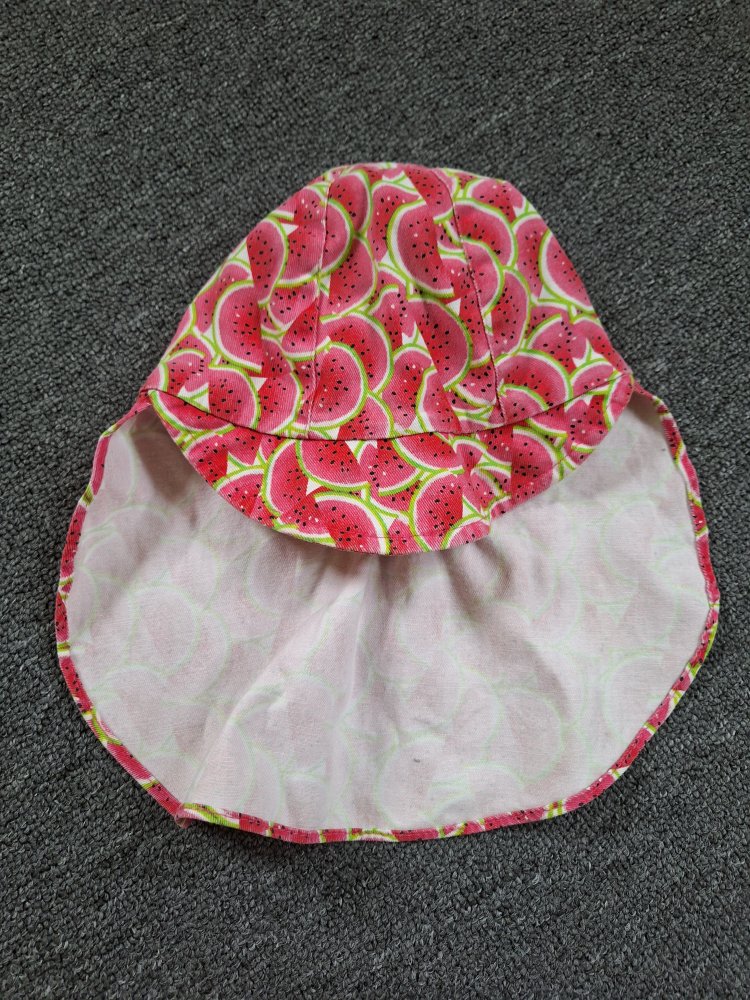 niedlicher Sommerhut mit Melonen für Babys mit Nackenkrempe, Gr. 50/51