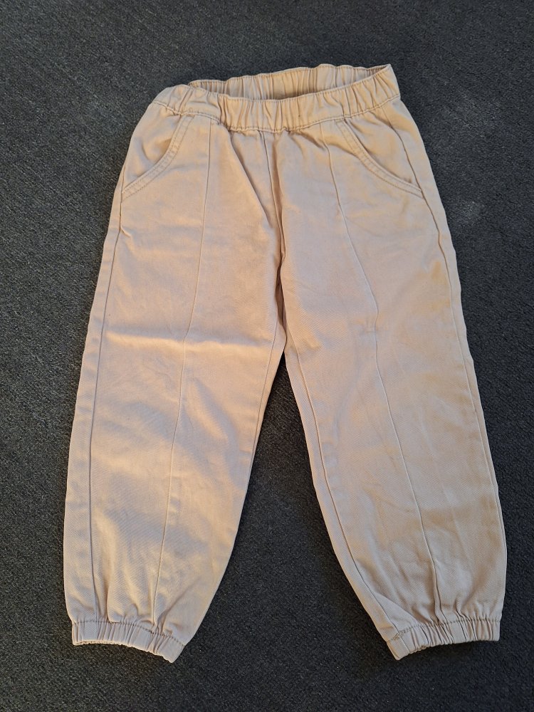 Beige Hose Gr. 98 sandfarben creme