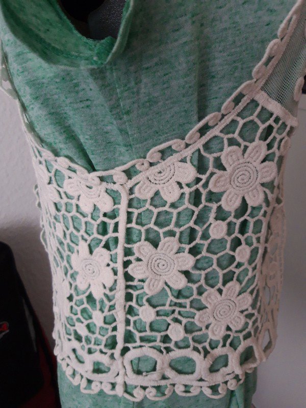 Sehr schöne weiße Weste 