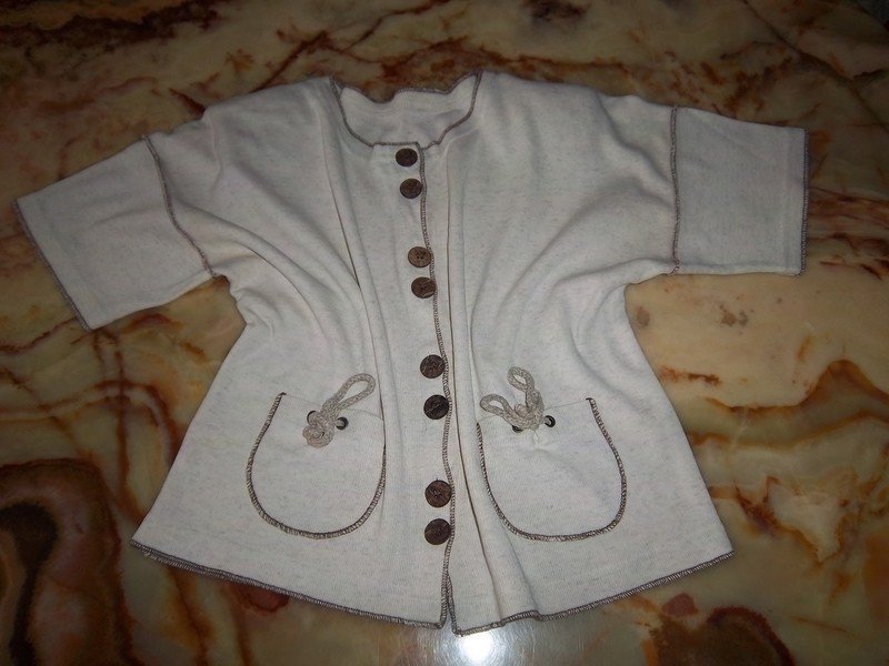 Tolles Shirt/ Jäckchen