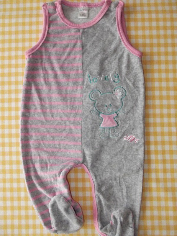 Zwei schöne Strampler