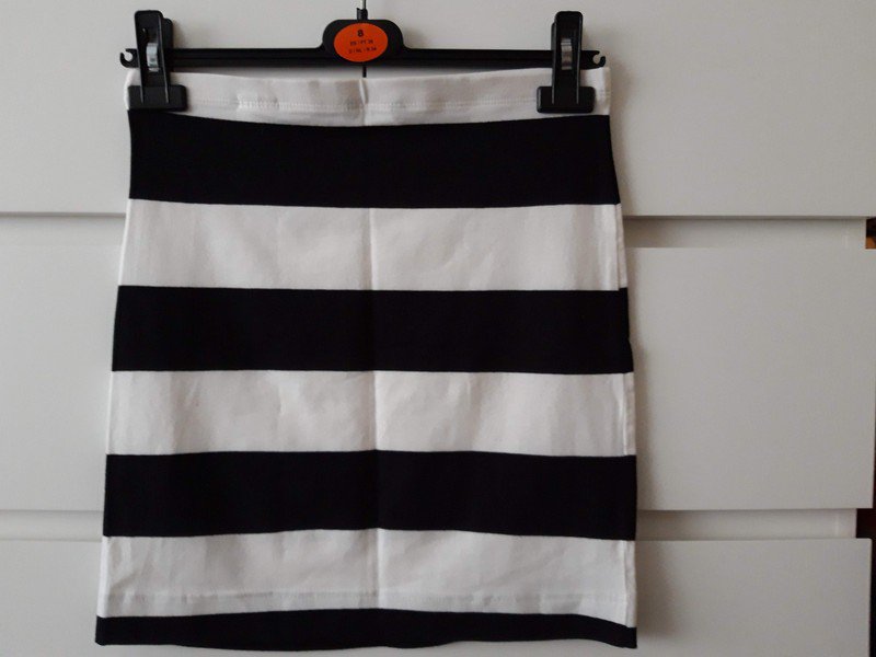 Sehr schöner Rock mit Gummizug 