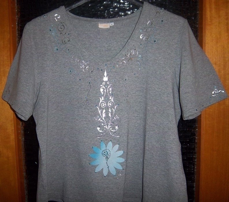 Sehr schönes T- Shirt