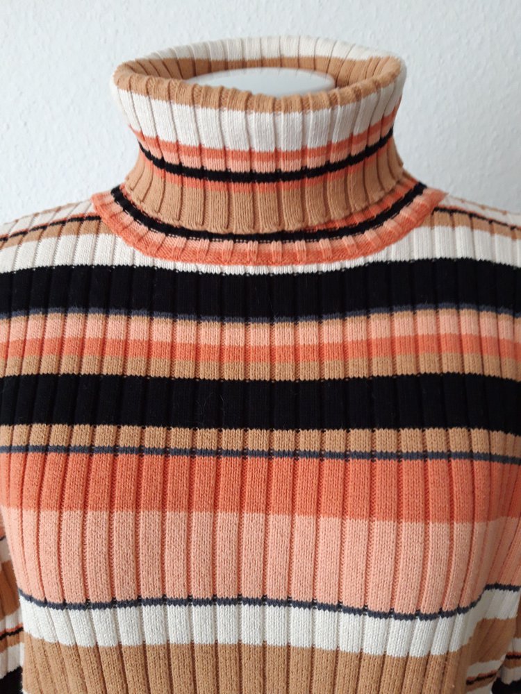 Sehr schöner Rollkragenpulli 