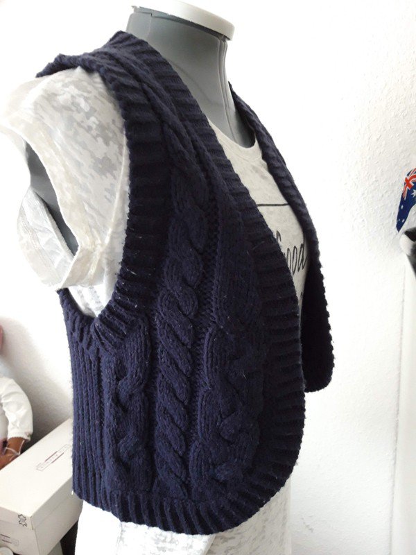 Schöne Strick- Weste von Atmosphere 