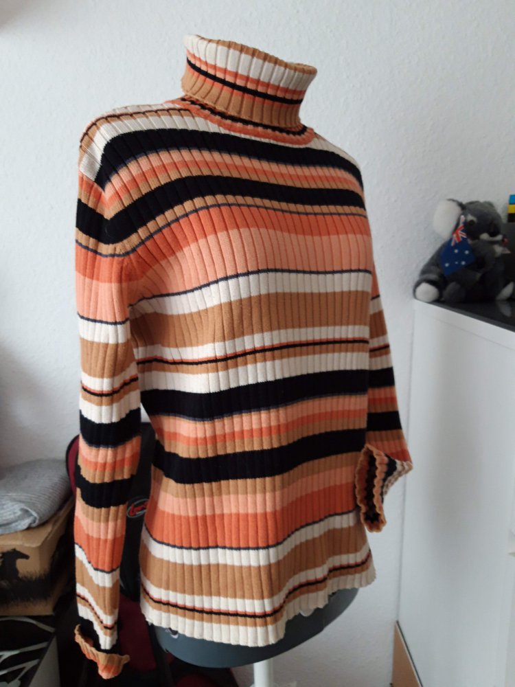 Sehr schöner Rollkragenpulli 