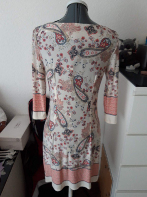 Sehr schönes Kleid von Atmosphere