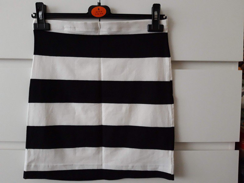 Sehr schöner Rock mit Gummizug 