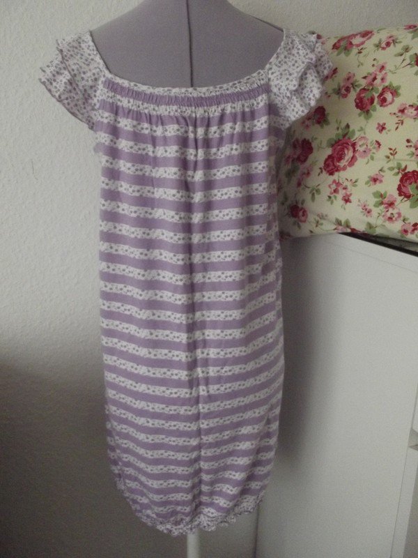 Sehr schönes Nachthemd