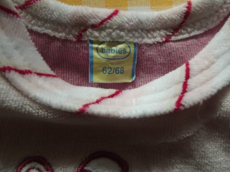 Sehr süßer Nicki Strampler 