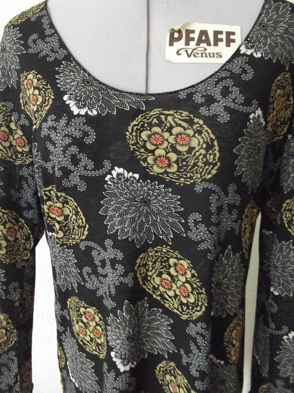 Sehr schönes Shirt/ Hängerchen