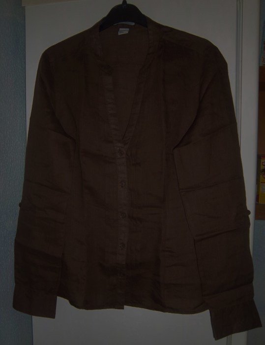 Schöne feine braune Bluse